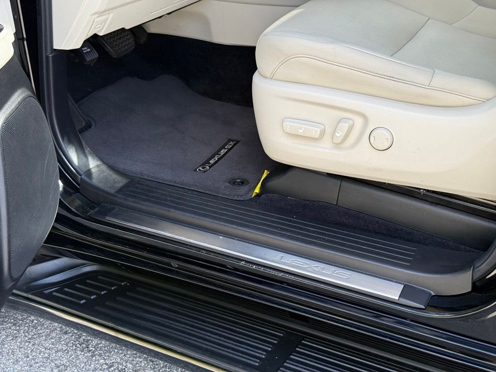 Certified Used 2021 BLACK Lexus 460 image 25