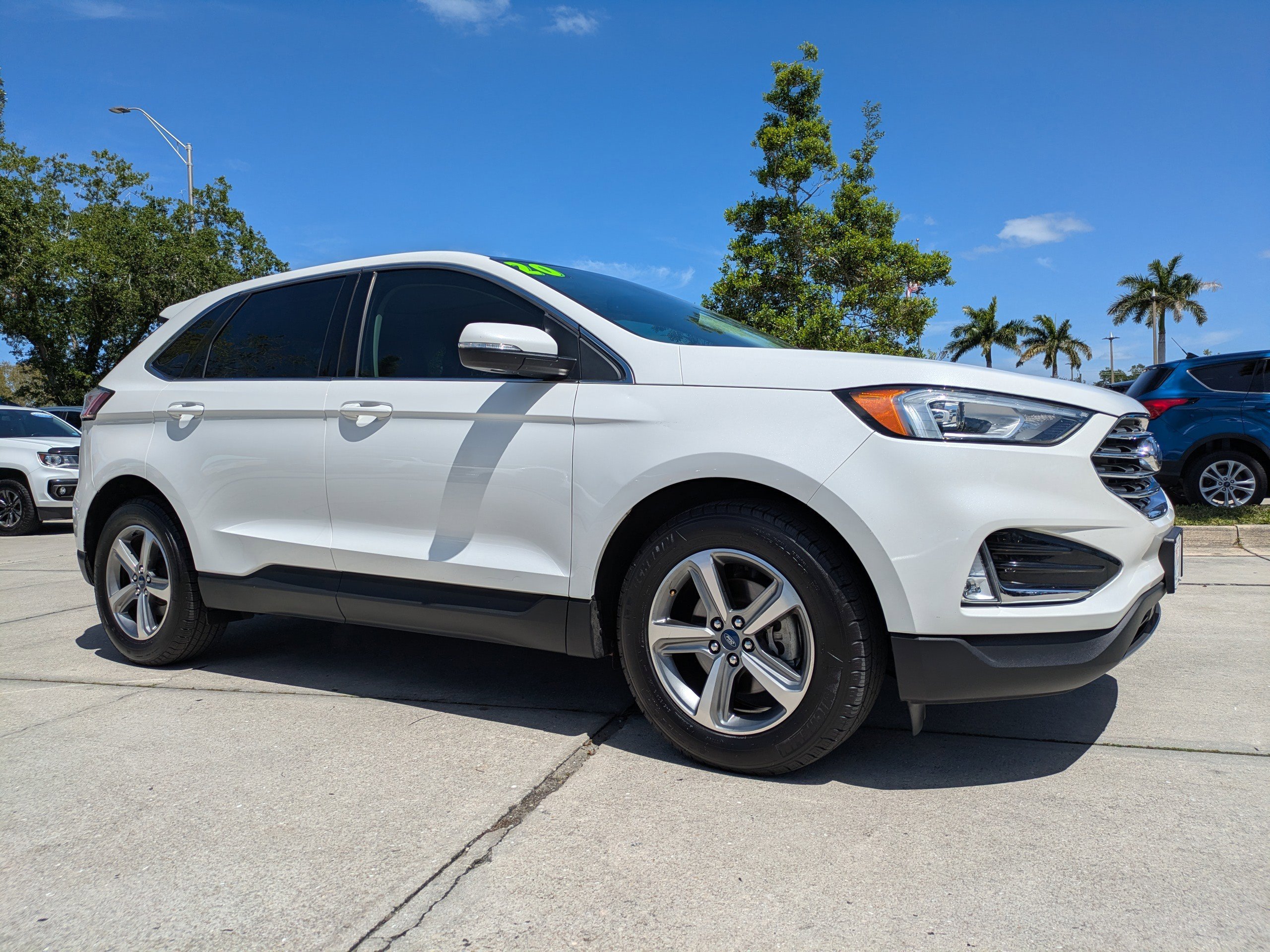 2020 Ford Edge SEL's photo