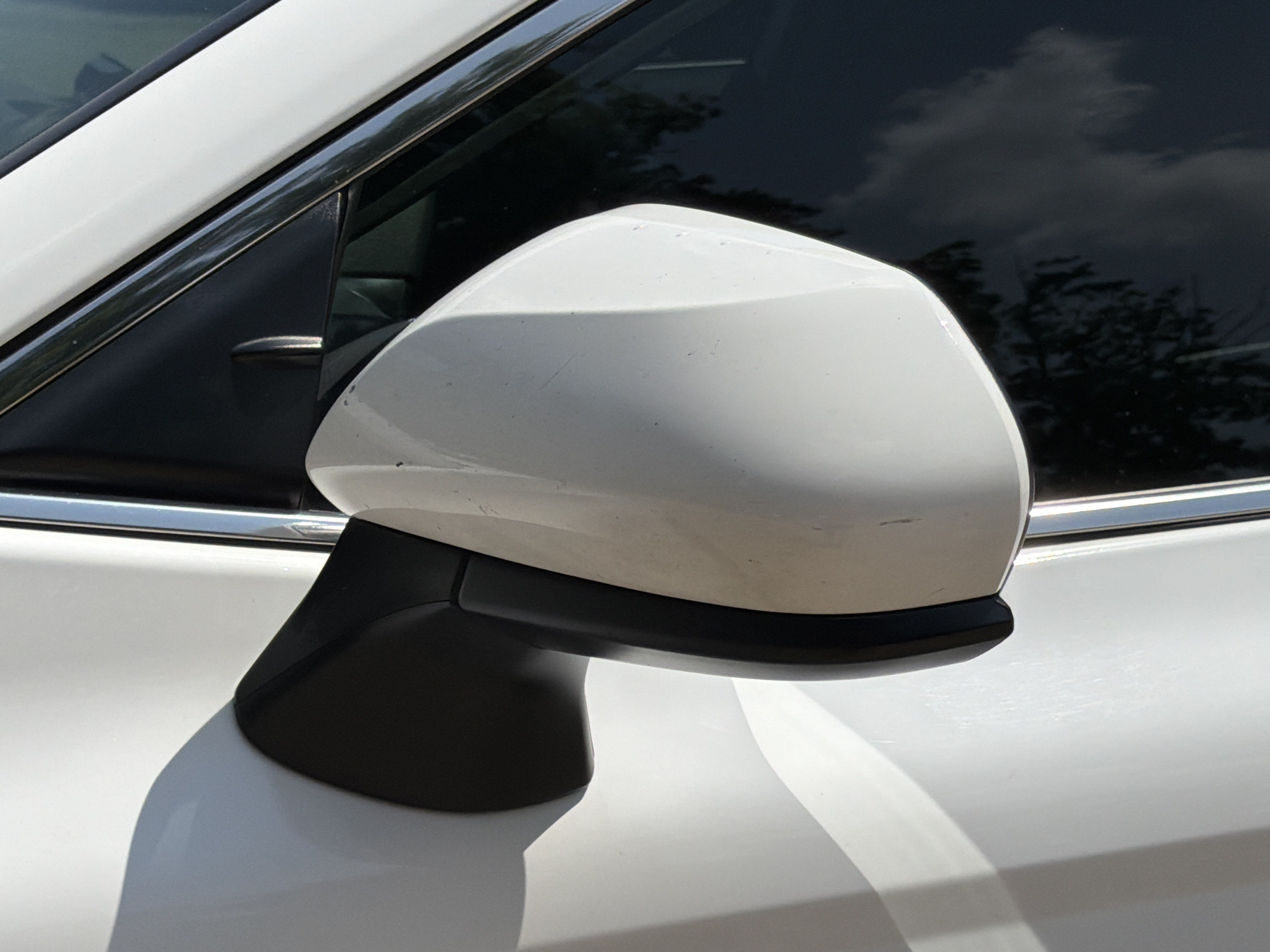 Used 2024 Ice Toyota LE image 30
