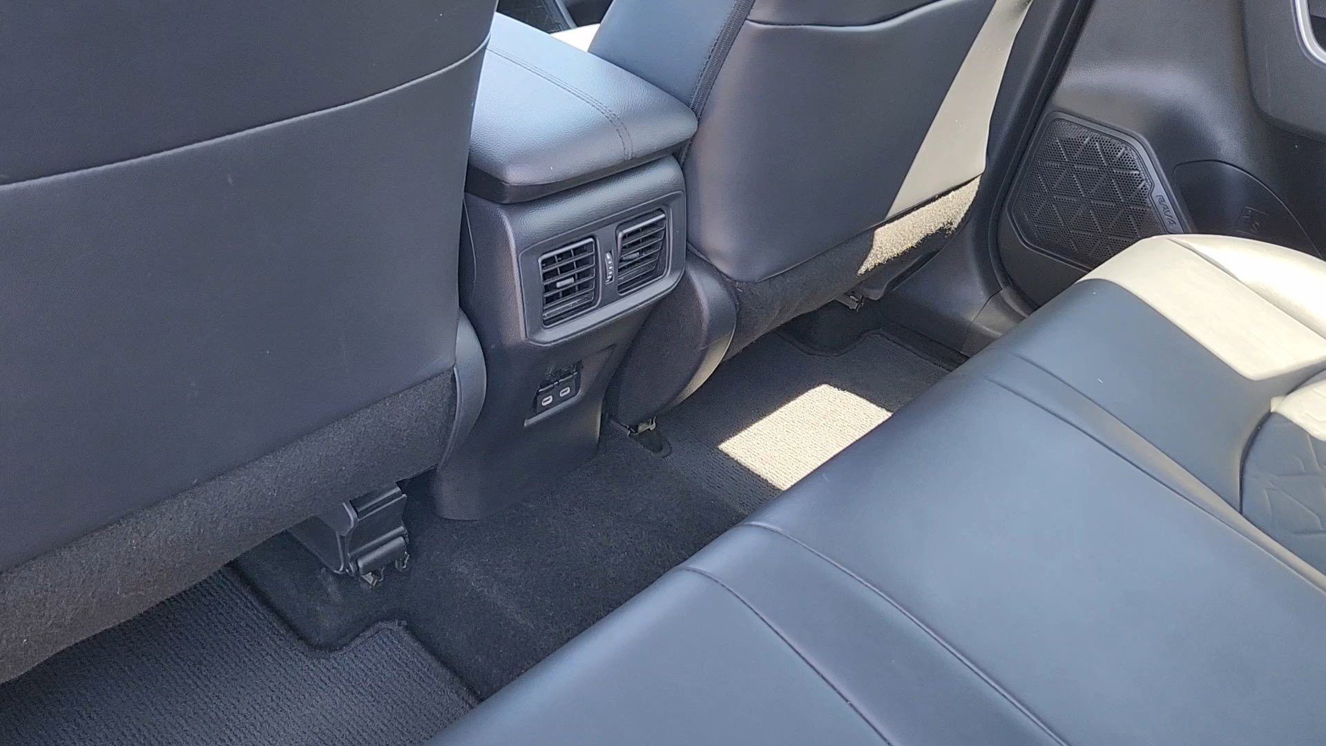 Used 2024 Ice Cap Toyota Adventure image 17