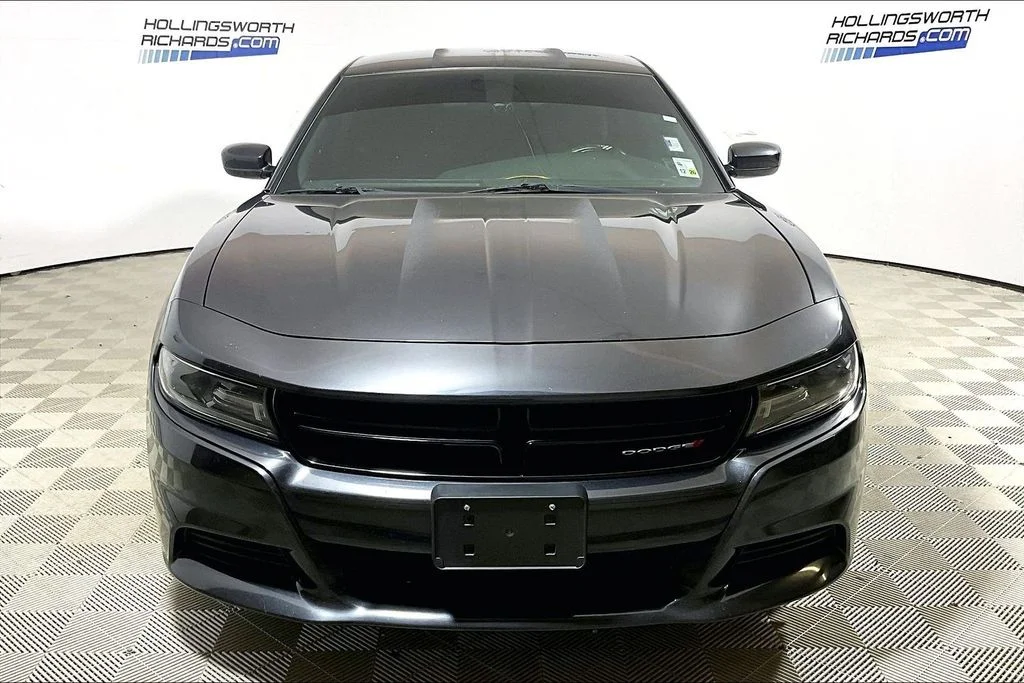 Certified Used 2019 Maximum Steel Metallic Dodge SXT image 2