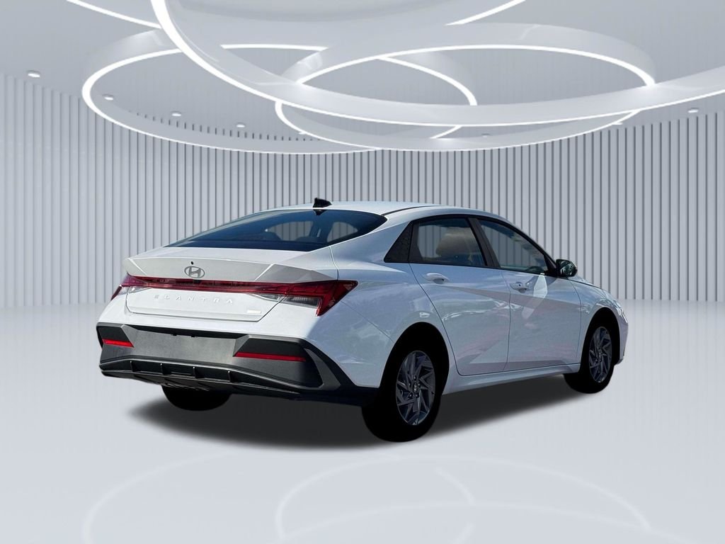 New 2026 White Hyundai Blue image 26