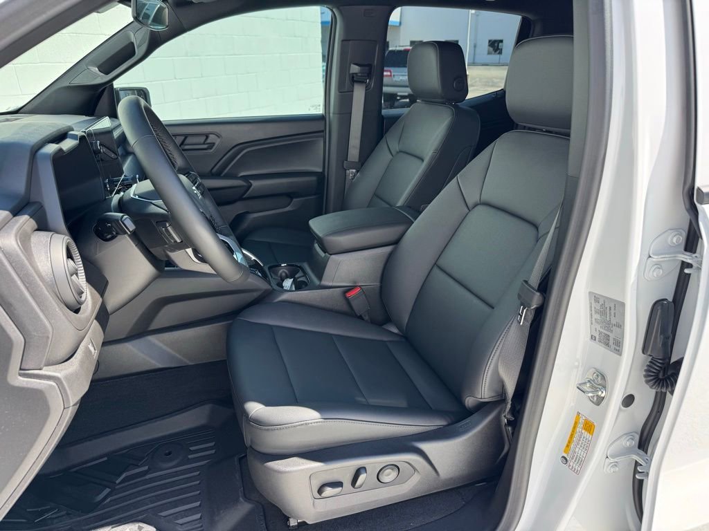 New 2026 Summit White Chevrolet Trail Boss image 17