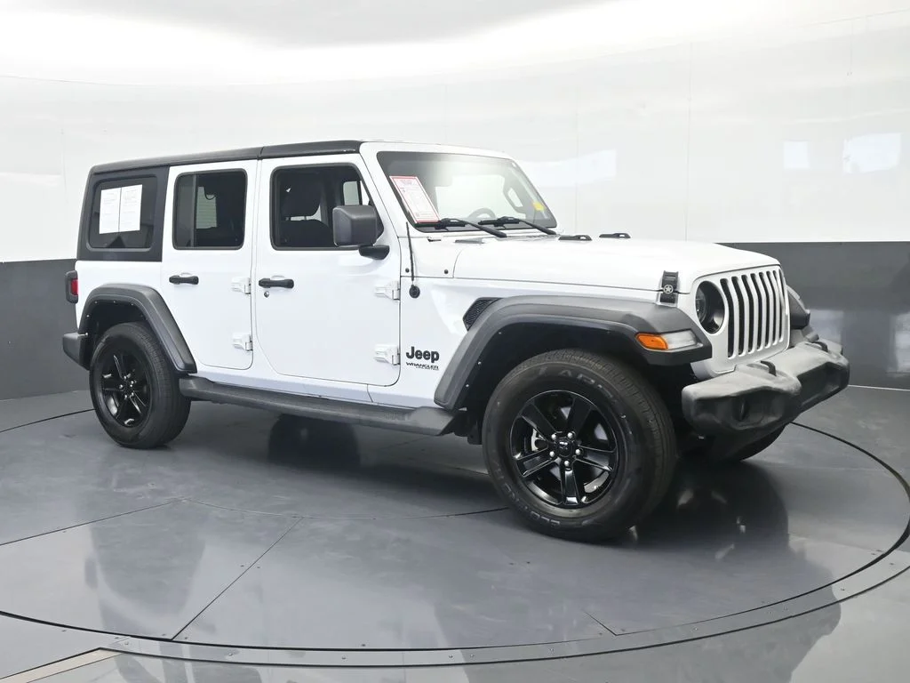 Used 2022 Bright White Clearcoat Jeep Unlimited Sport Altitude image 8