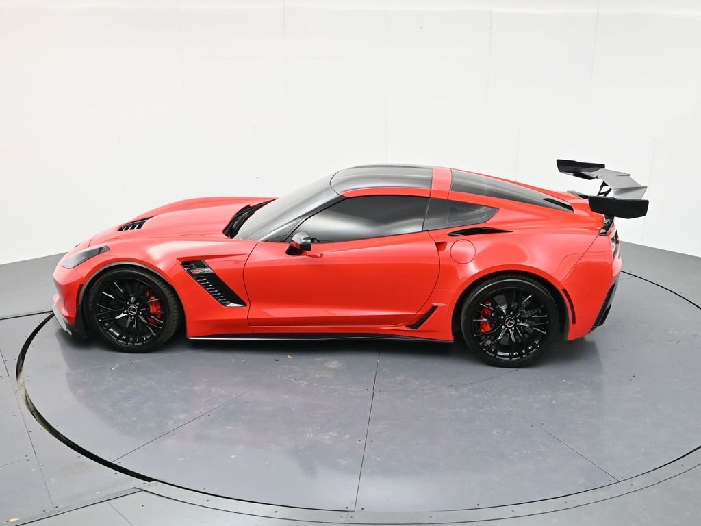 Used 2015 Torch Red Chevrolet Z06 image 38