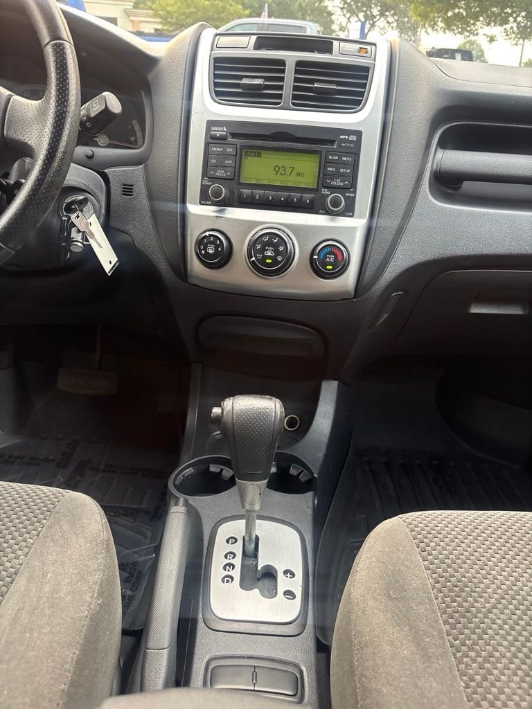 Used 2010 Silver Kia EX image 16