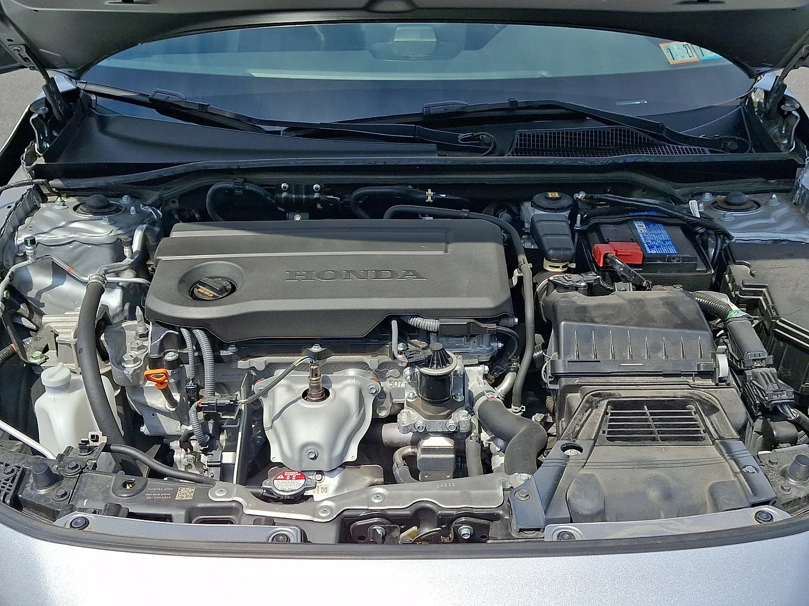 Certified Used 2025 Solar Silver Metallic - SA Honda Sport image 26