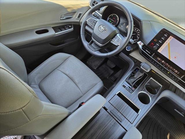 2024 Toyota Sienna Limited - Photo 18