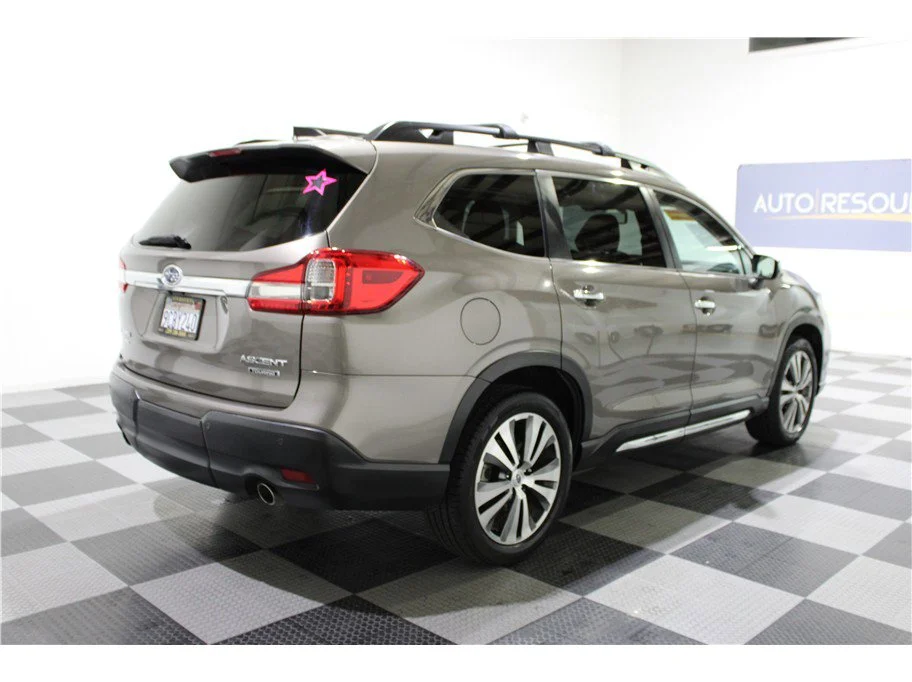 Used 2022 Brilliant Bronze Metallic Subaru Touring image 4