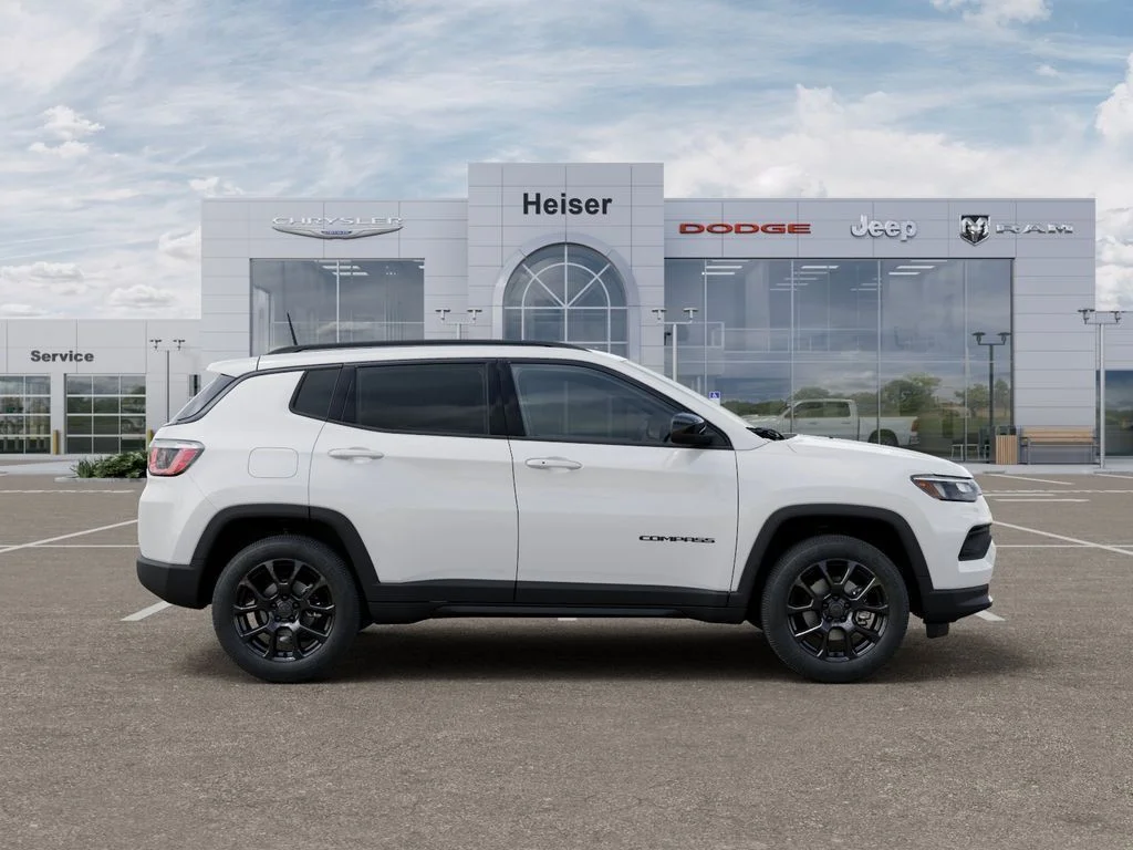 New 2026 Bright White Clear-Coat Exterior Paint Jeep Latitude image 21