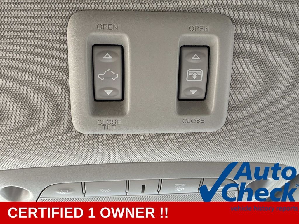 Used 2023 Black Nissan Platinum image 41