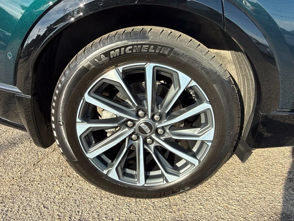Used 2024 Emerald Lake Metallic Cadillac Sport 2 image 37