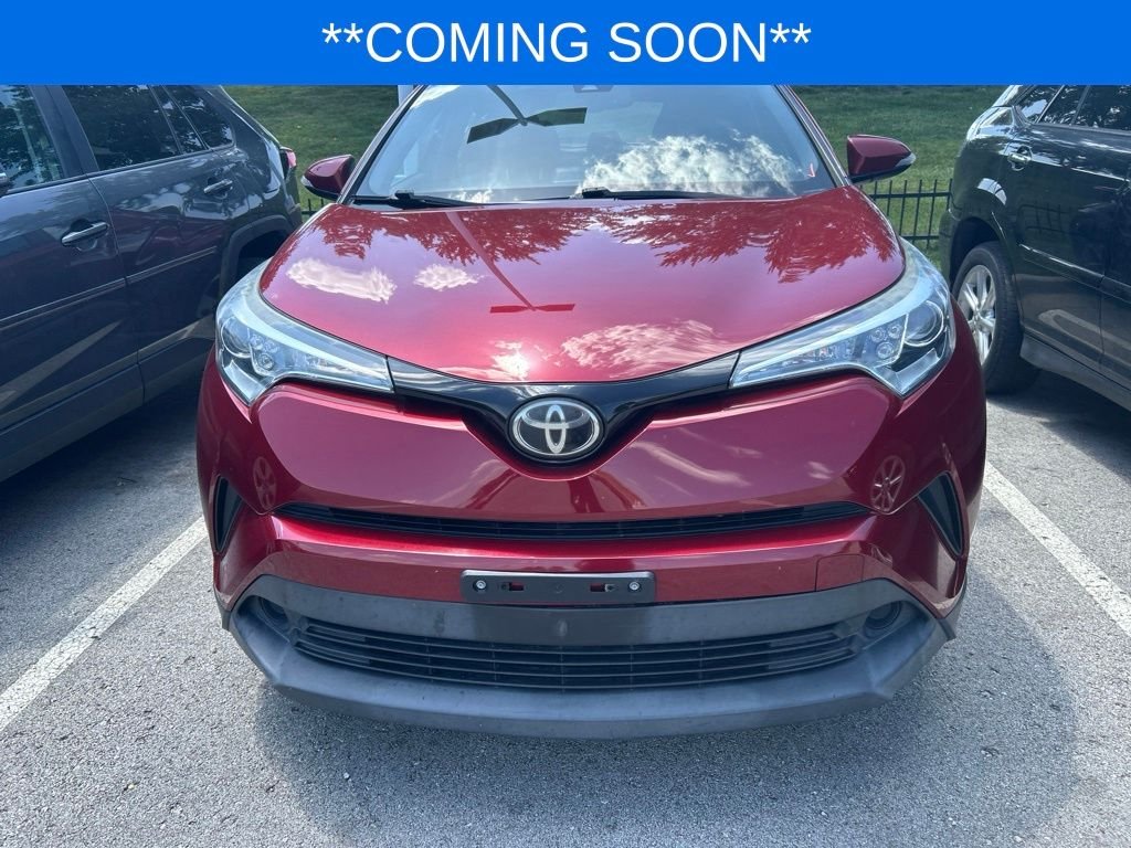 Used 2018 Toyota C-HR XLE with VIN NMTKHMBX4JR061559 for sale in Kansas City