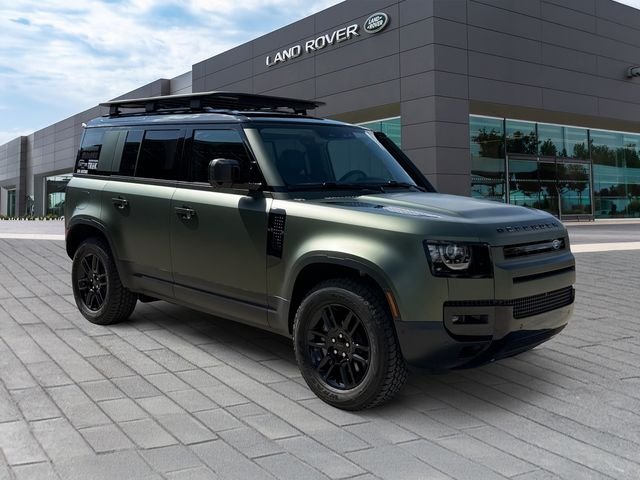 New 2026 Woolstone Green Land Rover S image 7