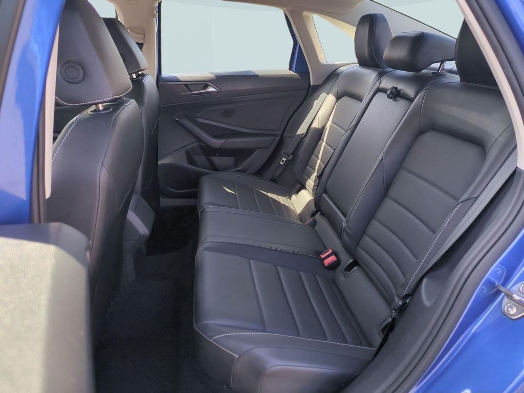 Used 2024 Blue Volkswagen 1.5T SE image 23