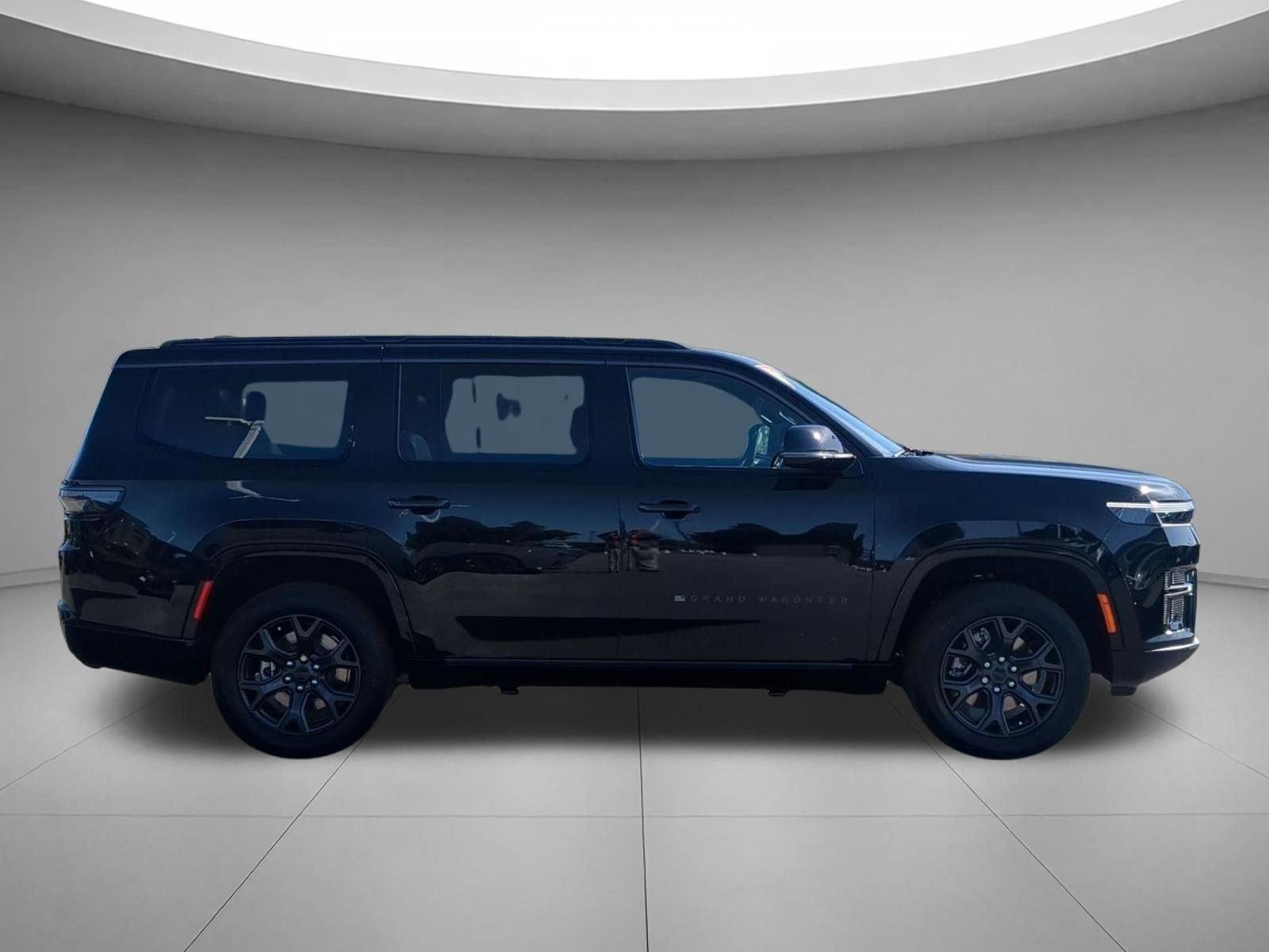 New 2026 High Gloss Black Exterior Paint Jeep Limited Altitude image 6