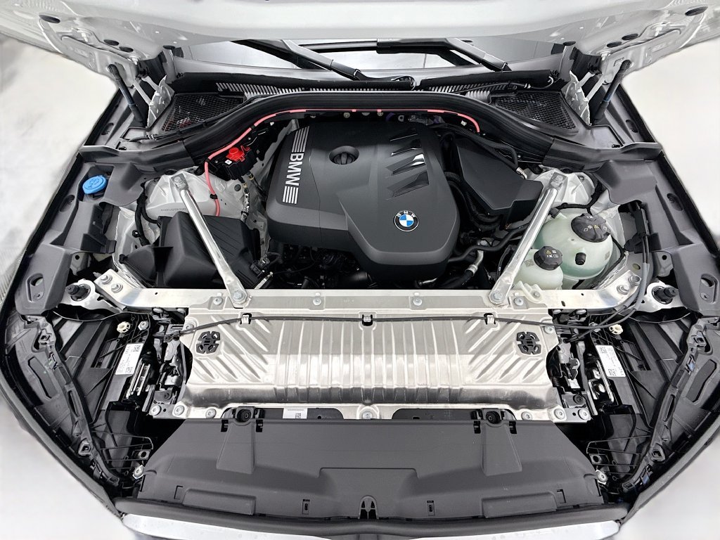 Certified Used 2026 Alpine White BMW 30 xDrive image 28