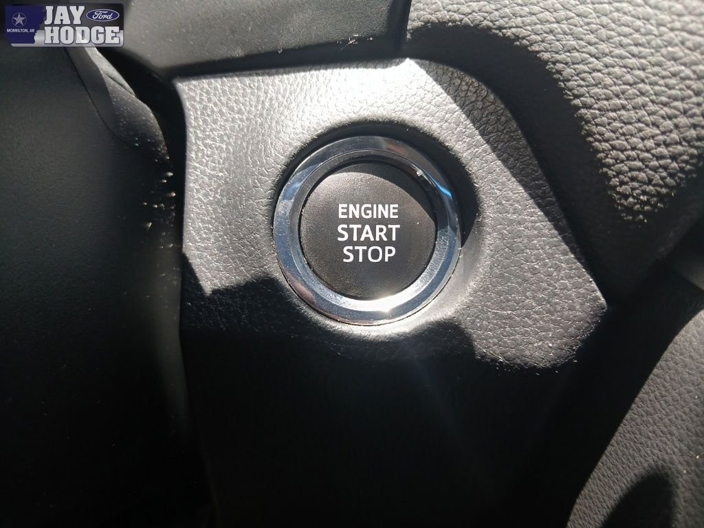 Used 2021 White Toyota XLE image 21