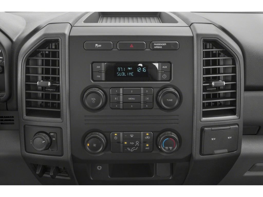 Used 2019 Oxford White Ford XL image 7