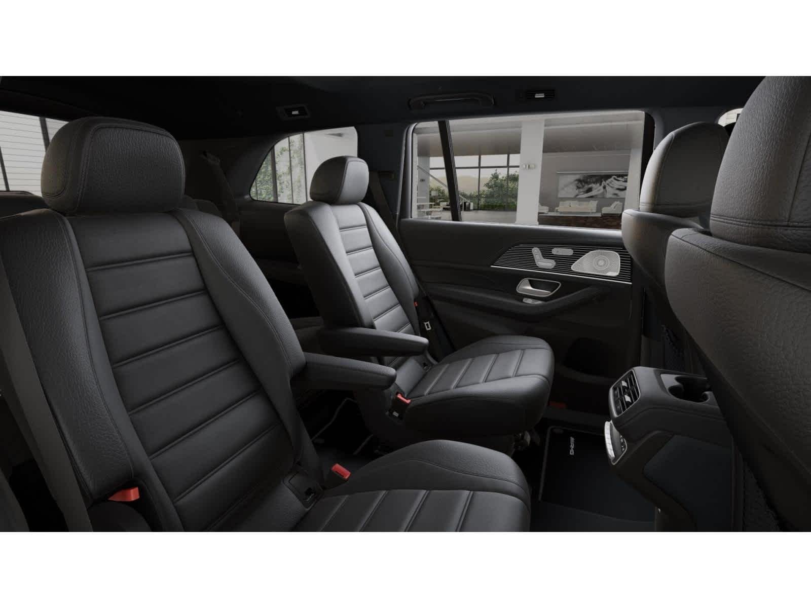 New 2026 Polar White Mercedes-Benz GLS 580 image 4