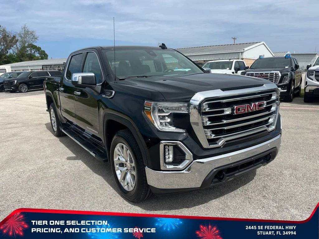 Used 2020 ONYX BLACK GMC SLT image 3