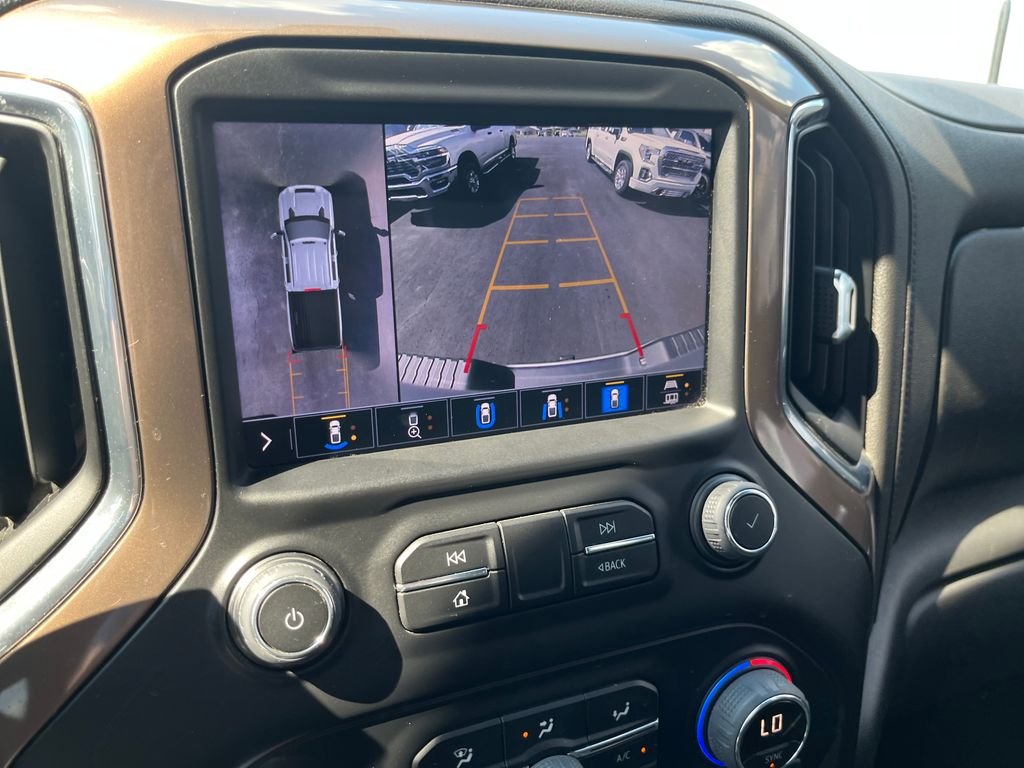 Used 2022 Silver Chevrolet High Country image 18