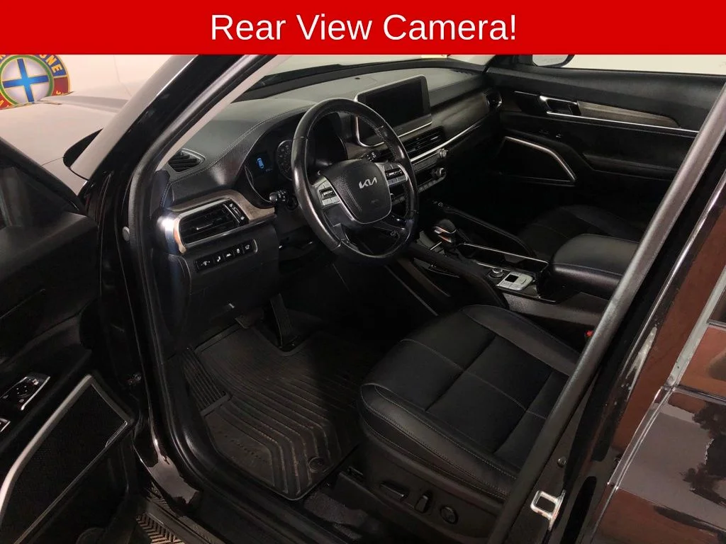 Used 2022 Black Kia EX image 14