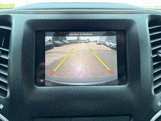 Used 2019 Black Jeep Latitude Plus image 13