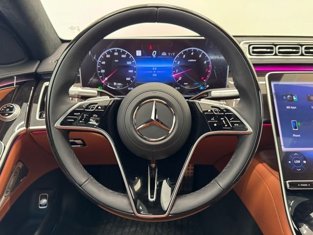 Used 2026 MANUFAKTUR Olive Metallic Mercedes-Benz S 580 image 25