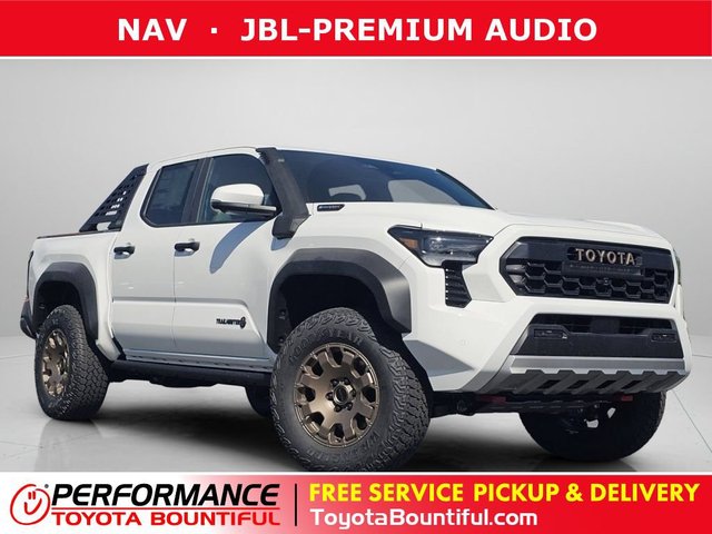 2026 Toyota Tacoma i-FORCE MAX Trailhunter