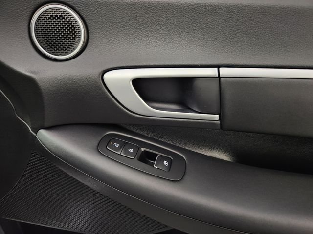 2025 Hyundai Sonata SEL - Photo 13