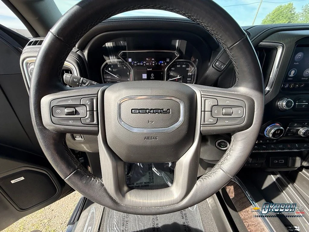 Used 2021 Green GMC Denali image 8