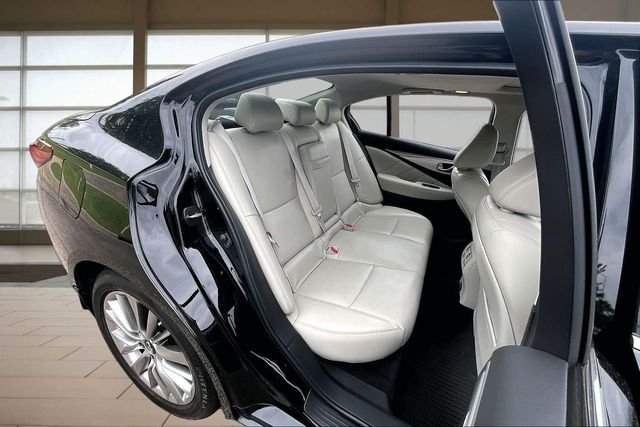 Used 2023 Black INFINITI LUXE image 27