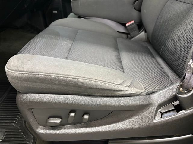 Used 2015 Silver Chevrolet LT image 11