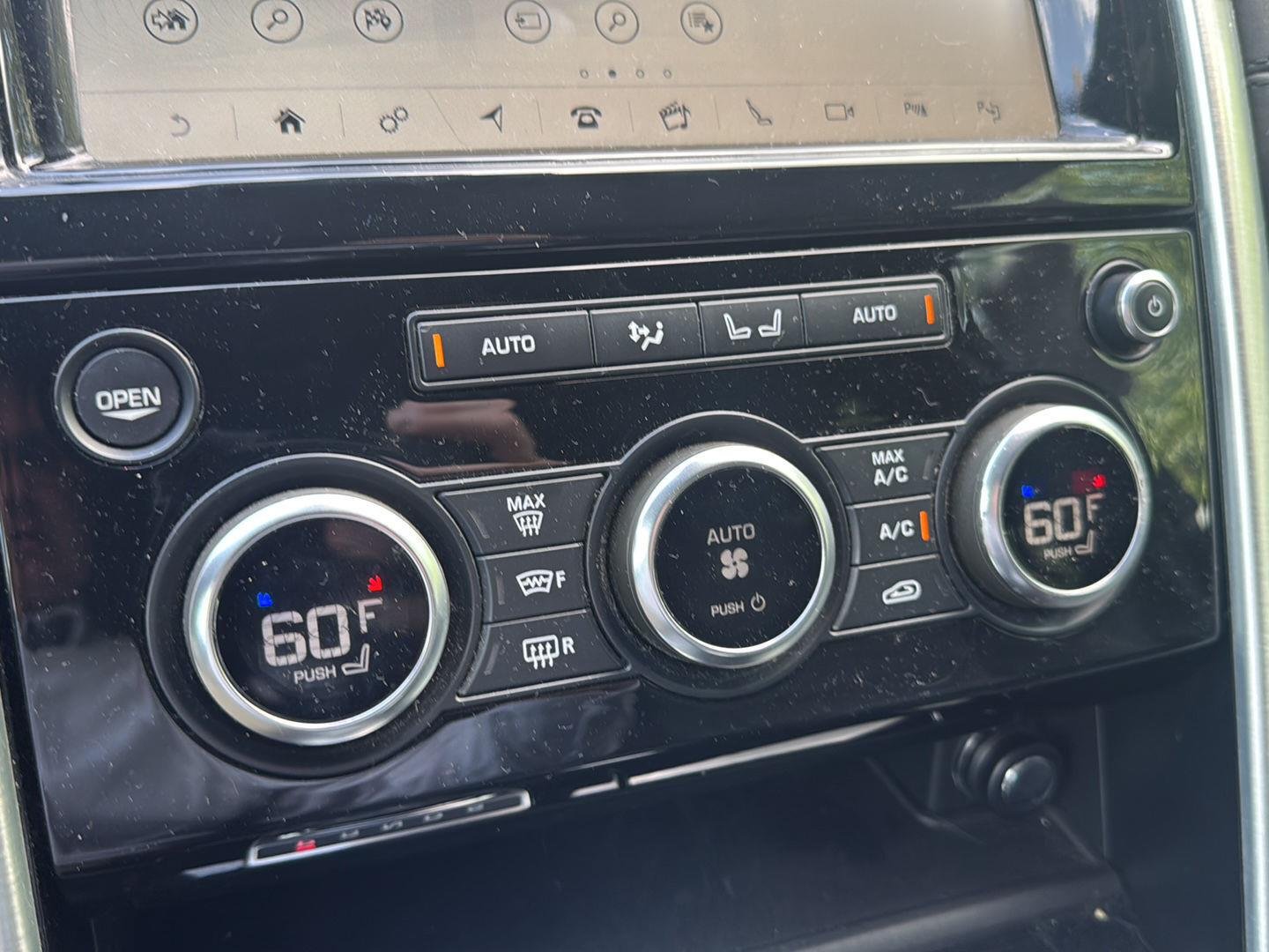 Used 2019 Corris Gray Metallic Land Rover HSE image 20