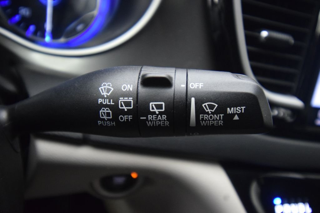 Used 2022 Gray Chrysler Touring L image 31