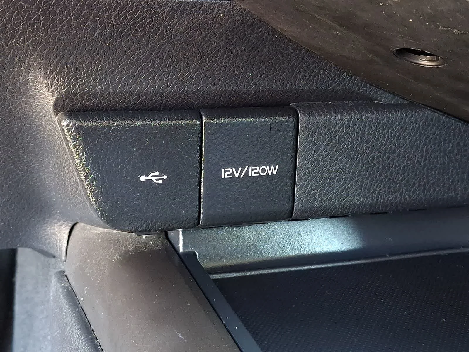 Certified Used 2024 Ice Cap Toyota SE image 29