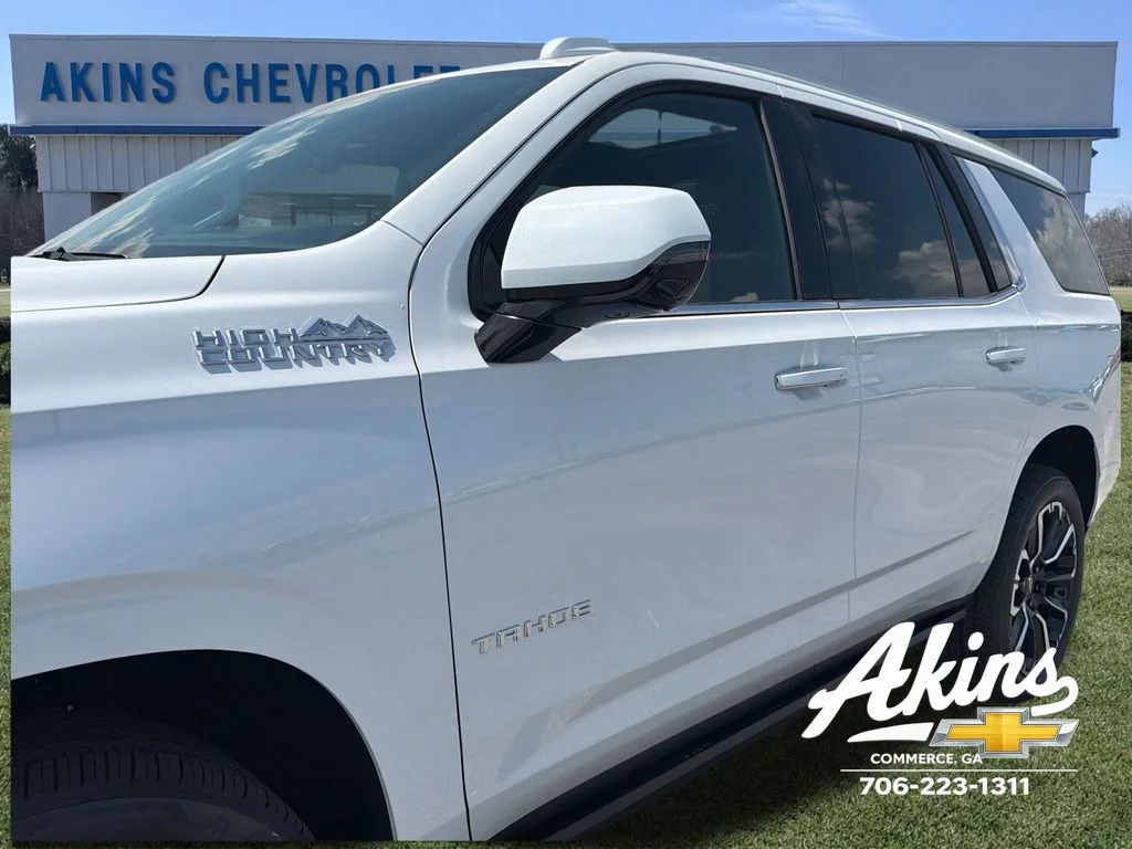 New 2026 Polar White Tricoat Chevrolet High Country image 12