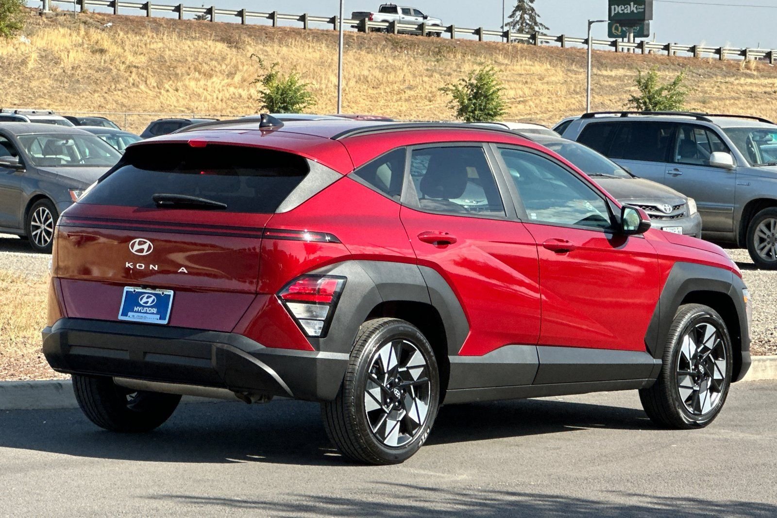 Used 2024 Red Hyundai SEL image 3