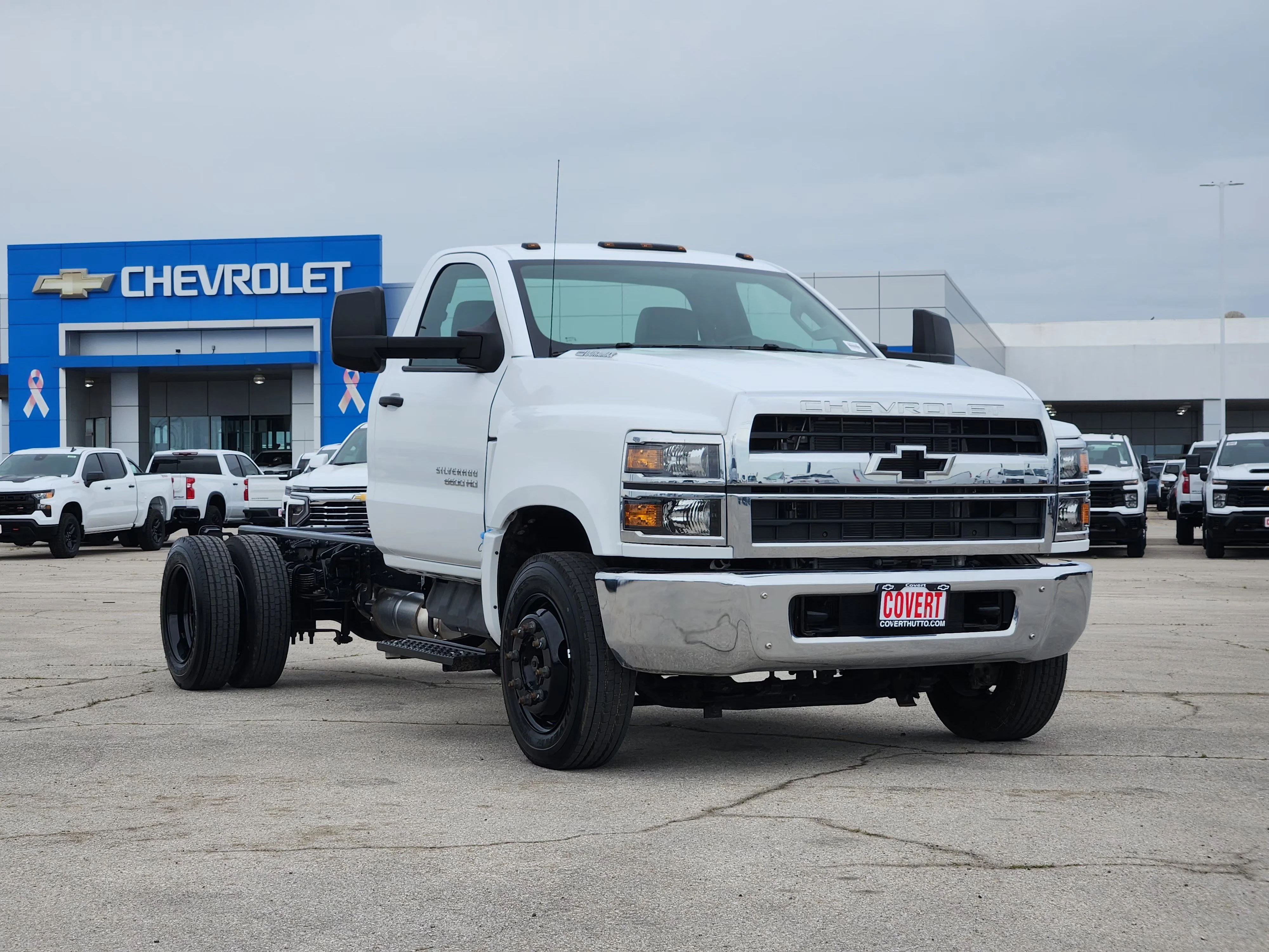 Used 2024 Summit White Chevrolet Work Truck Reg Cab Work Truck image 3