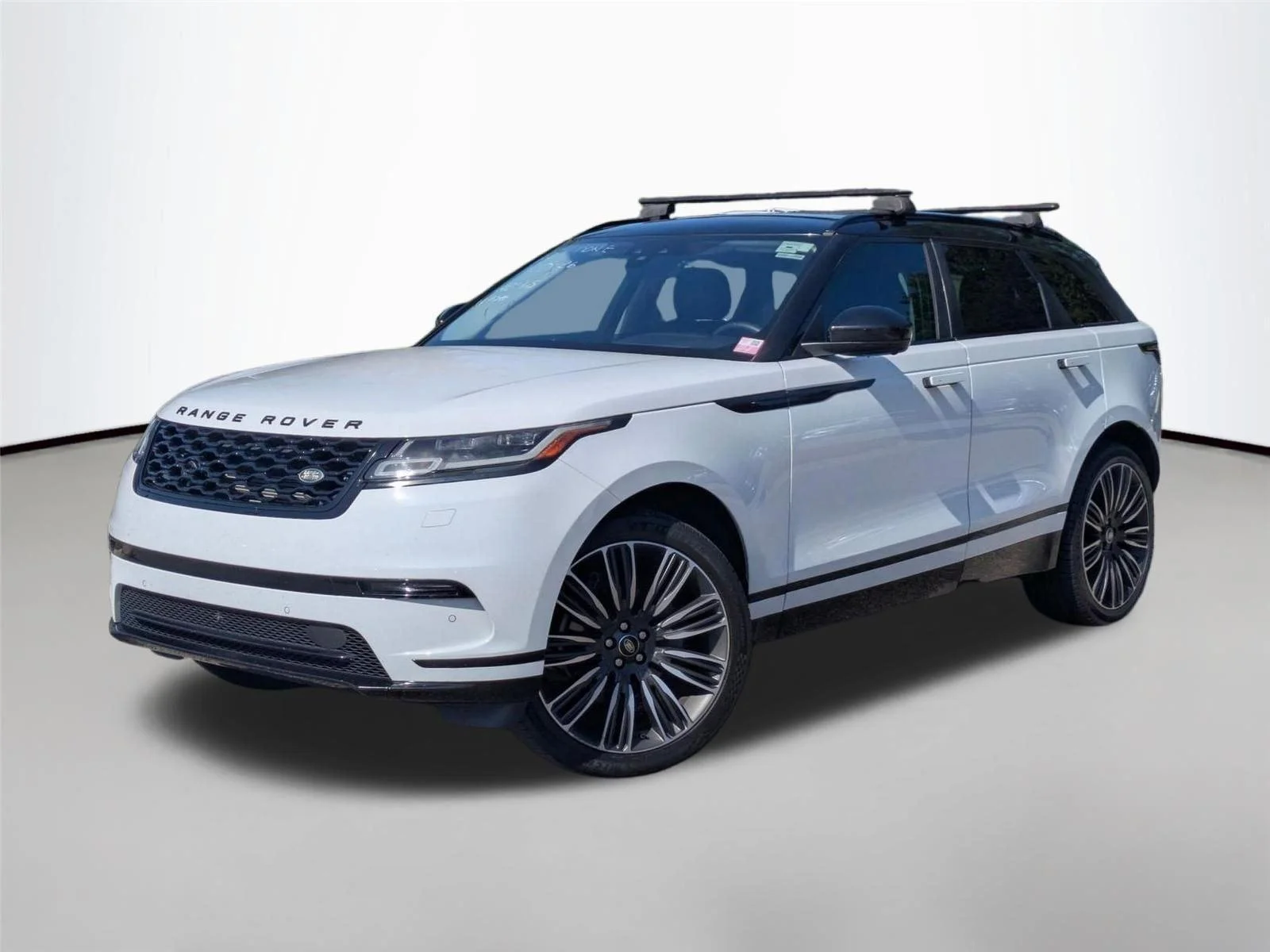 Used 2019 Fuji White Land Rover S image 1