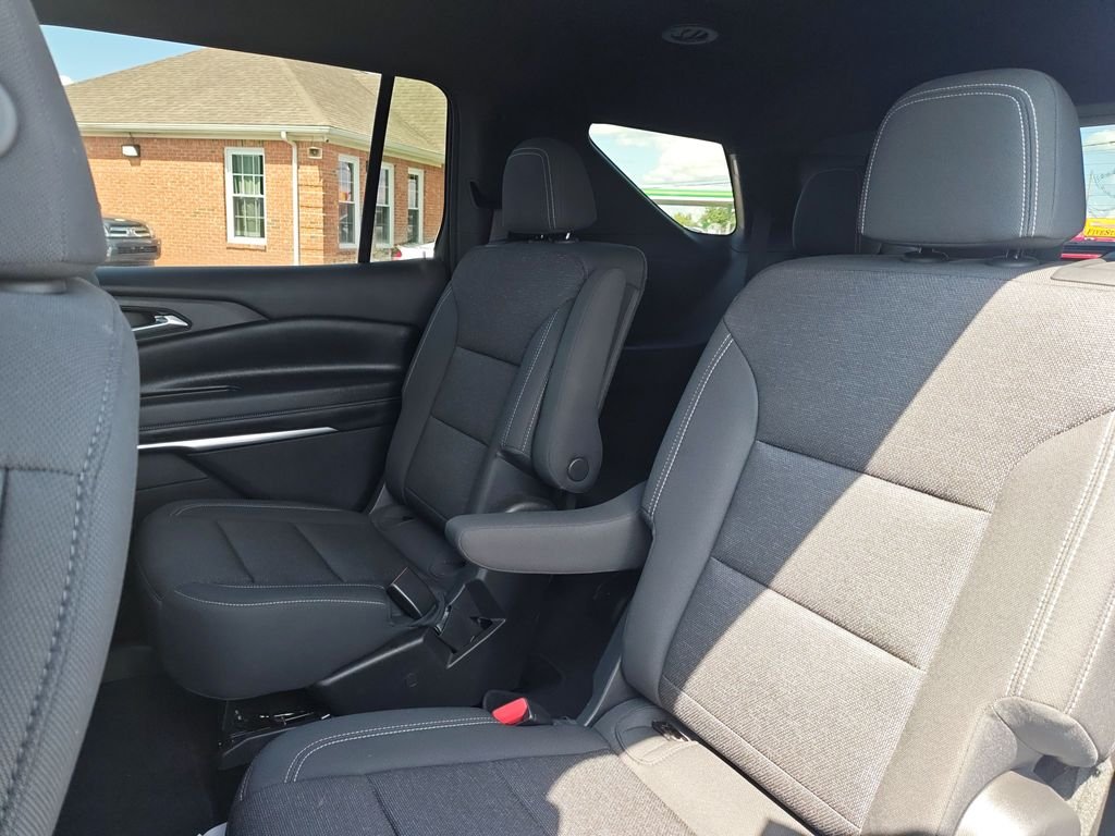 Used 2025 White Chevrolet LT image 14