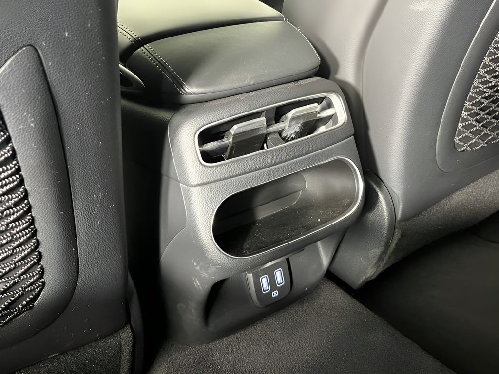 2025 GENESIS GV70 Standard - Photo 24