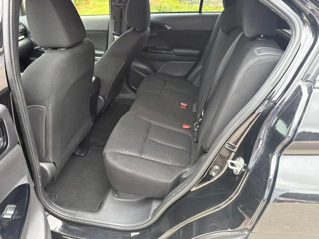 Used 2024  Mitsubishi  image 14