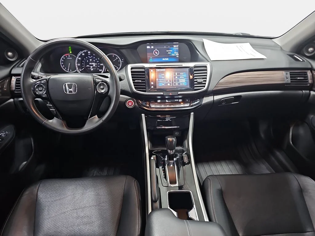 Used 2017  Honda EX-L image 10