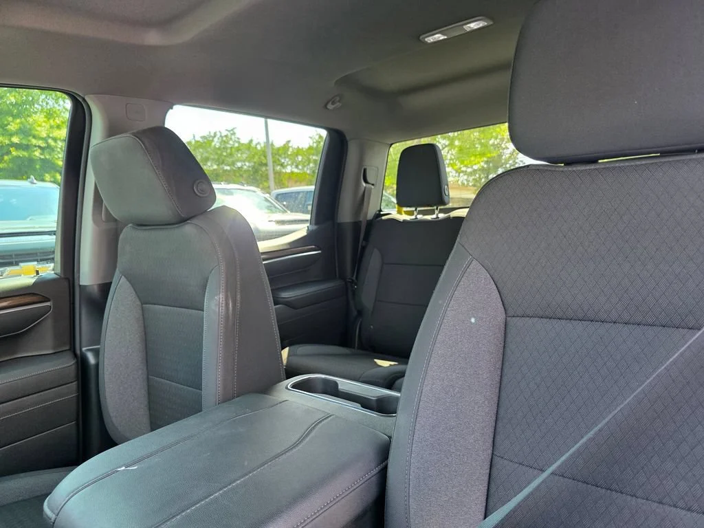 Used 2025 Black Chevrolet LT image 13