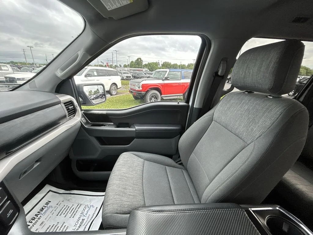 Used 2021 White Ford XLT image 13