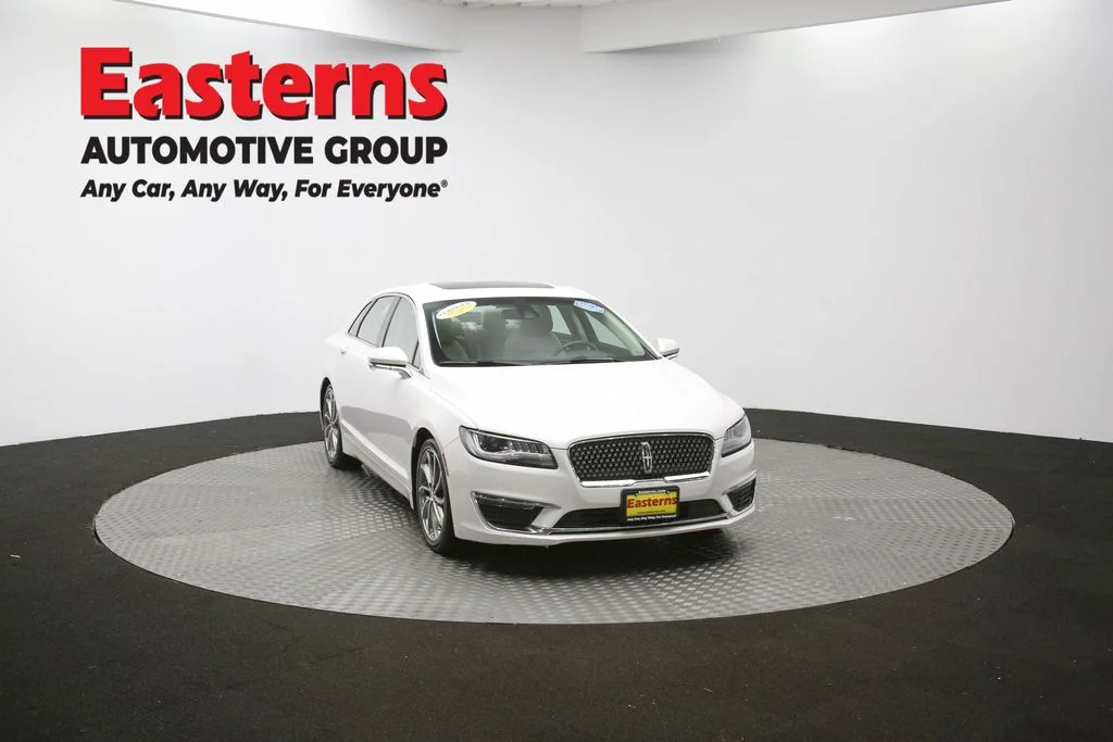 Used 2019 White Lincoln Reserve image 52
