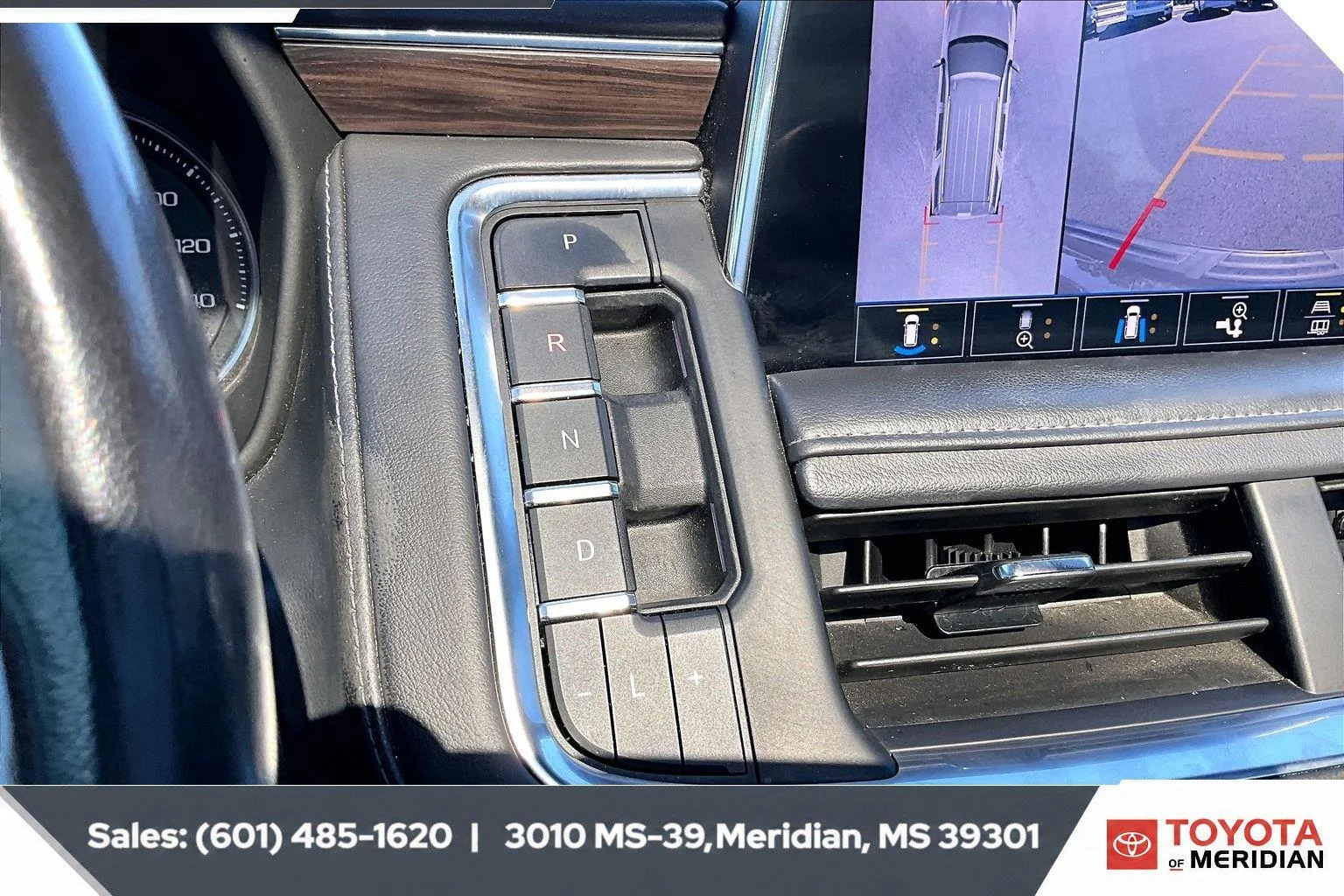 Used 2021 Graywood Metallic Chevrolet Z71 image 24