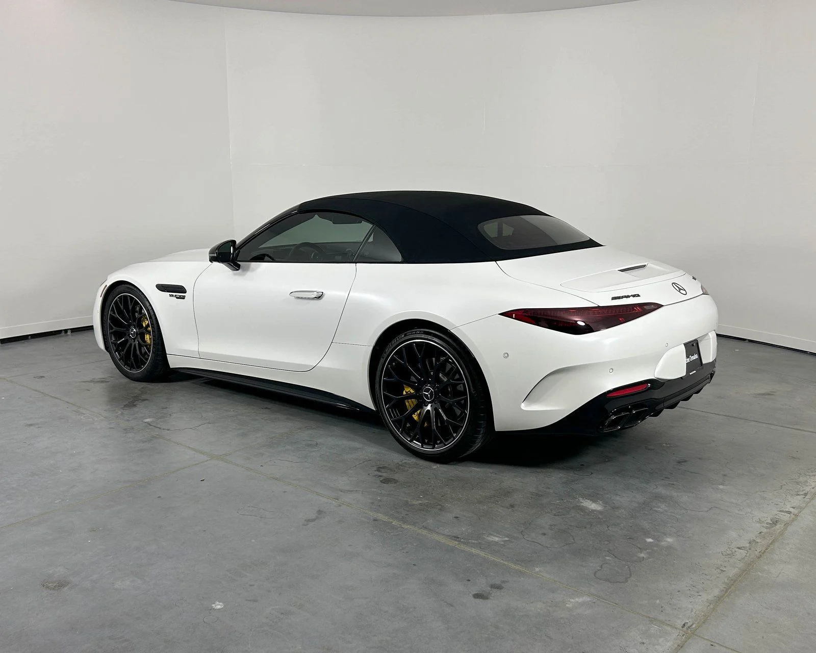 Used 2022 White Mercedes-Benz SL 63 AMG® image 7